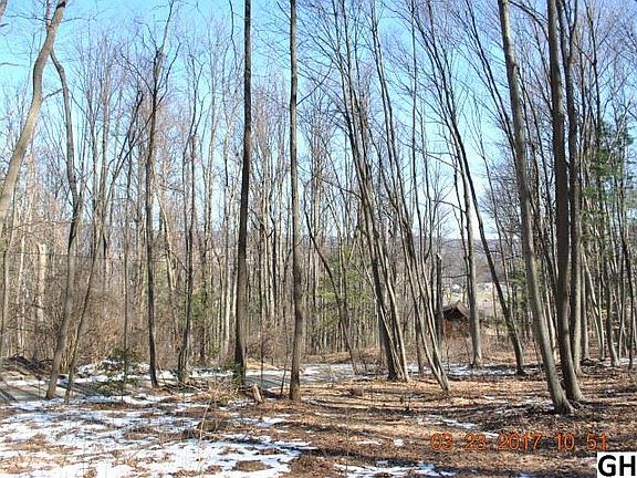 3rd image of 7 Twin Oak Dr