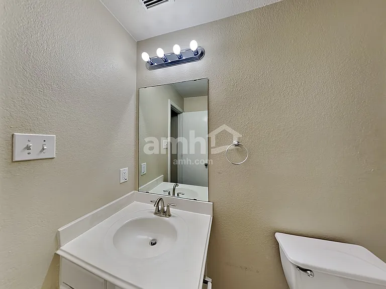 29435 Legends Glen Dr — Photo 19