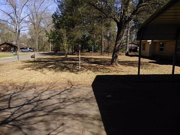 2nd image of 109 W Priscilla Ln