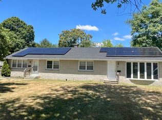437 Carvin St, Clayton, NJ 08312