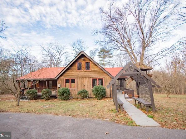 118 Rare Dogwood Ln, Hedgesville, WV 25427
