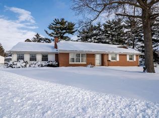 1008 13th St, Grundy Center, IA 50638