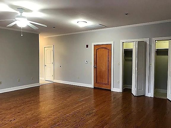 4th image of 1 Highlands Crossing Dr APT 217
