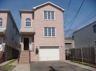 55 Dawson St, Newark, NJ 07114