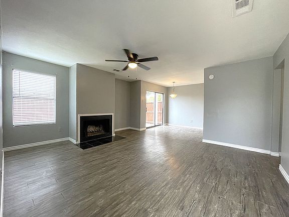5th image of 2101 Knoll Crest Dr