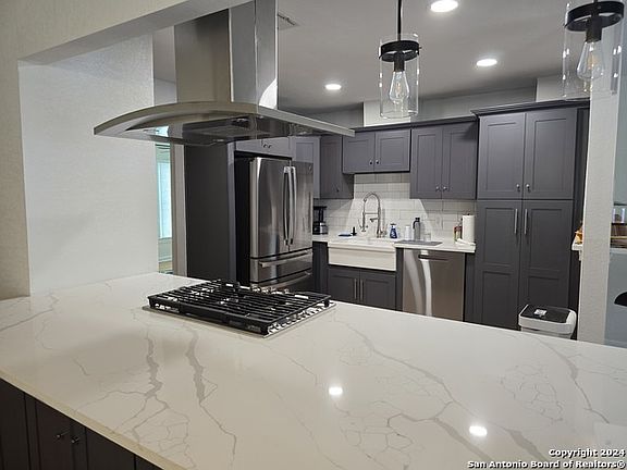 2nd image of 122 Leming Dr