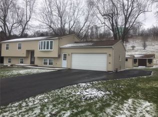 215 State Route 88 S, Newark, NY 14513