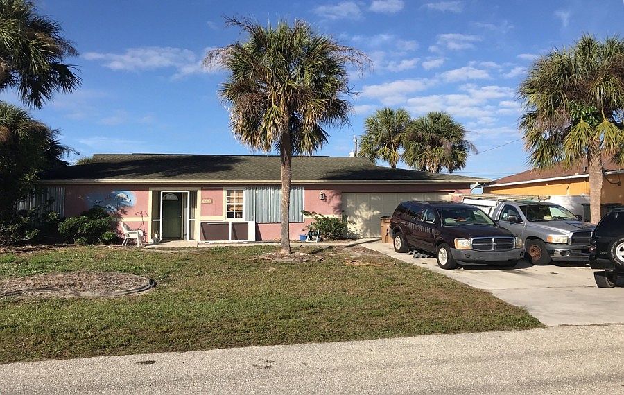 1st image of 2618 NE 20th Pl