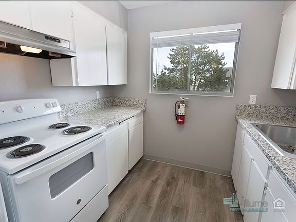 4th image of 755 NW 23rd St #3-C