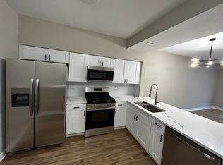 98 Harvest Gate, Lake In The Hills, IL 60156