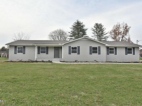 4th image of 1833 Azrock Dr
