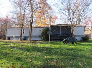 849 Claysville Rd, Crossville, TN 38571