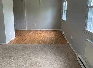 14 White Gate Dr APT B, Wappingers Falls, NY 12590