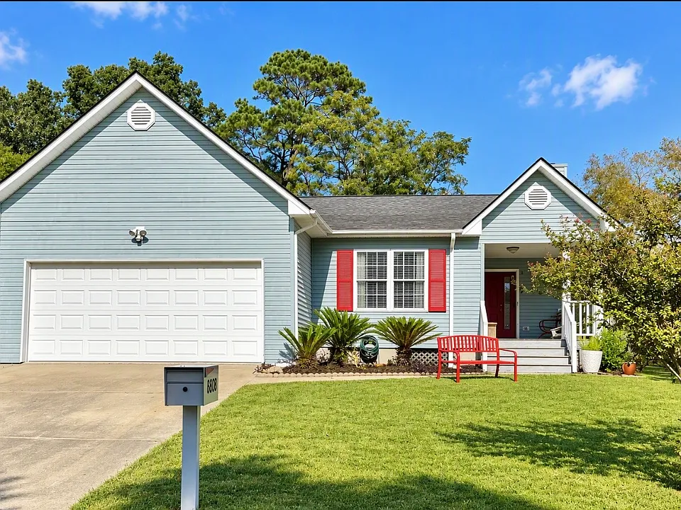 8608 Bentwood Dr
