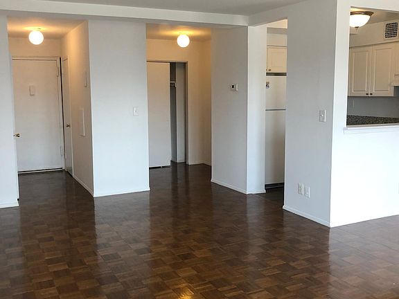 4th image of 415 Westchester Ave #3F