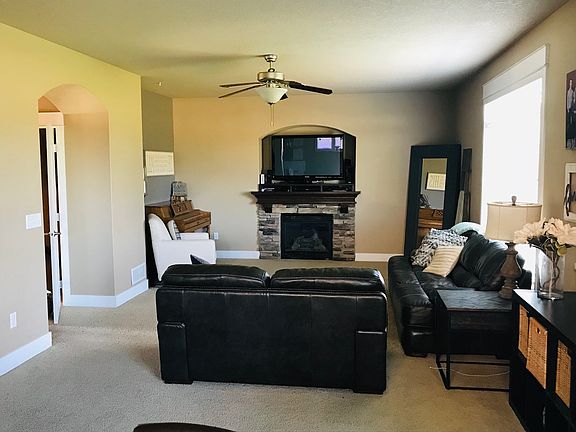 3rd image of 6681 Cody Dr