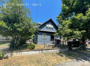 9803 SE Henry St APT C, Portland, OR 97266