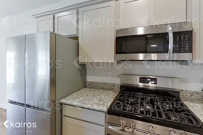 3 bed, 2.0 bath, 1657 sqft, $1,975 — Photo 4