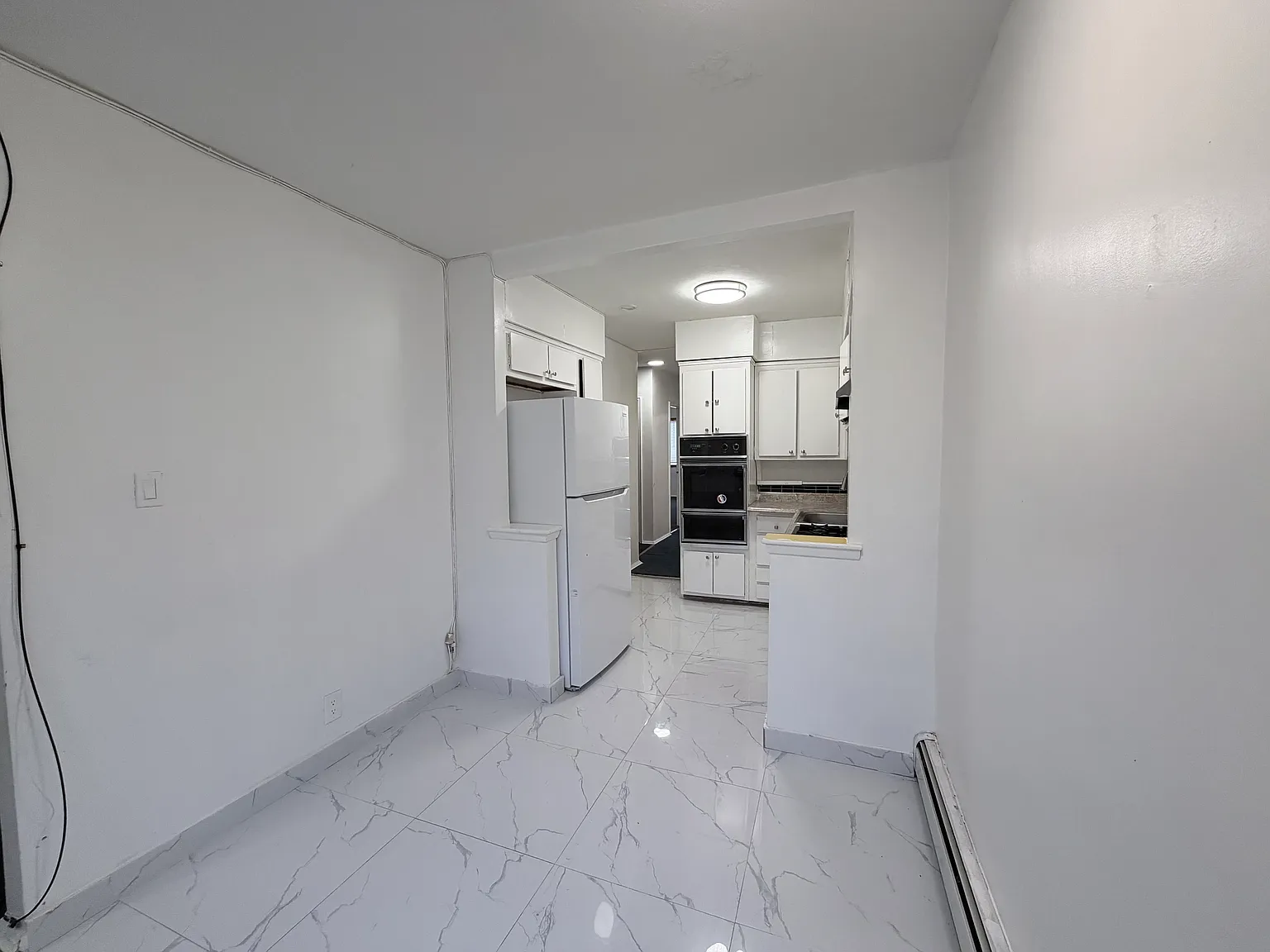 2 bed, 900 sqft, $2,600 — Photo 2