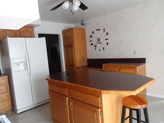 5th image of 1419 Viking Dr