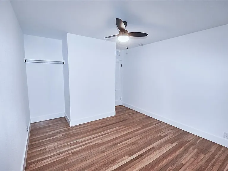 3300 Tom Green St #3 — Photo 17