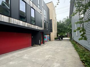 2215 Professor Ave, Cleveland, OH 44113