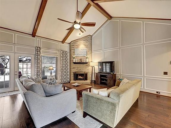 3rd image of 3809 Solarium Pl