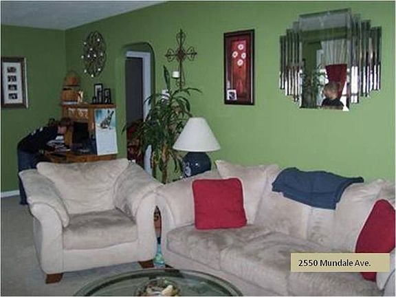 3rd image of 2550 Mundale Ave