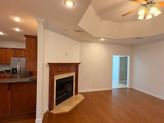 5th image of 102 Timber Hill Ct