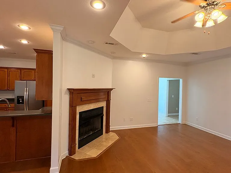102 Timber Hill Ct — Photo 5