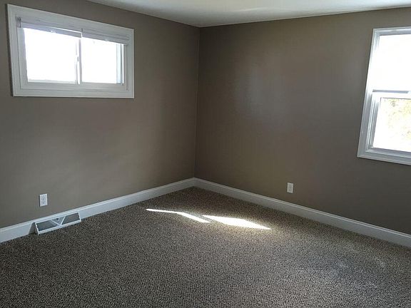 5th image of 229 Iroquois Ave #A