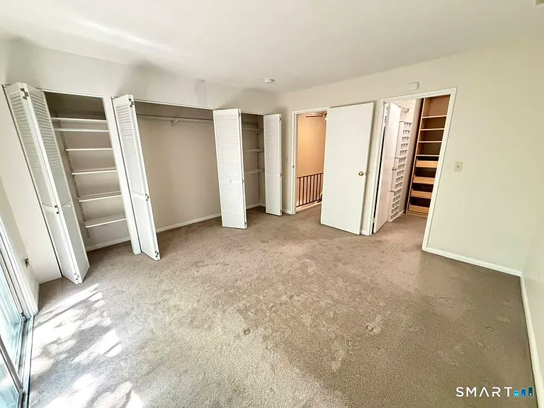 75 Leslie Rd #D — Photo 18