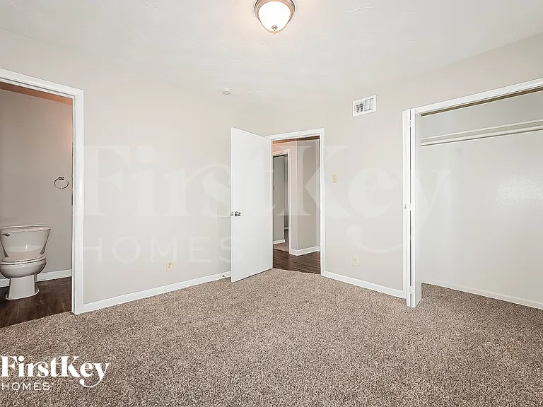 3825 Tolbert St — Photo 8