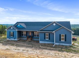 610 Summer City Firetower Rd, Pikeville, TN 37367