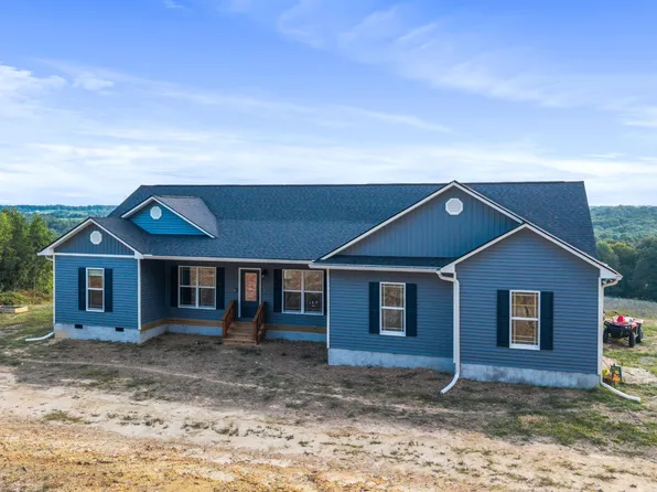 610 Summer City Firetower Rd, Pikeville, TN 37367