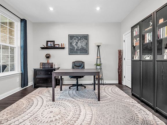 4th image of 5153 Zinnia Dr