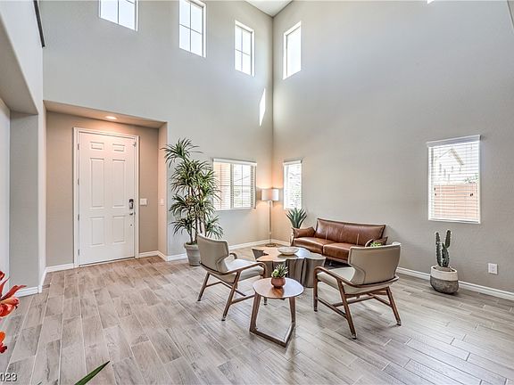 5th image of 1541 Point Vista Ave