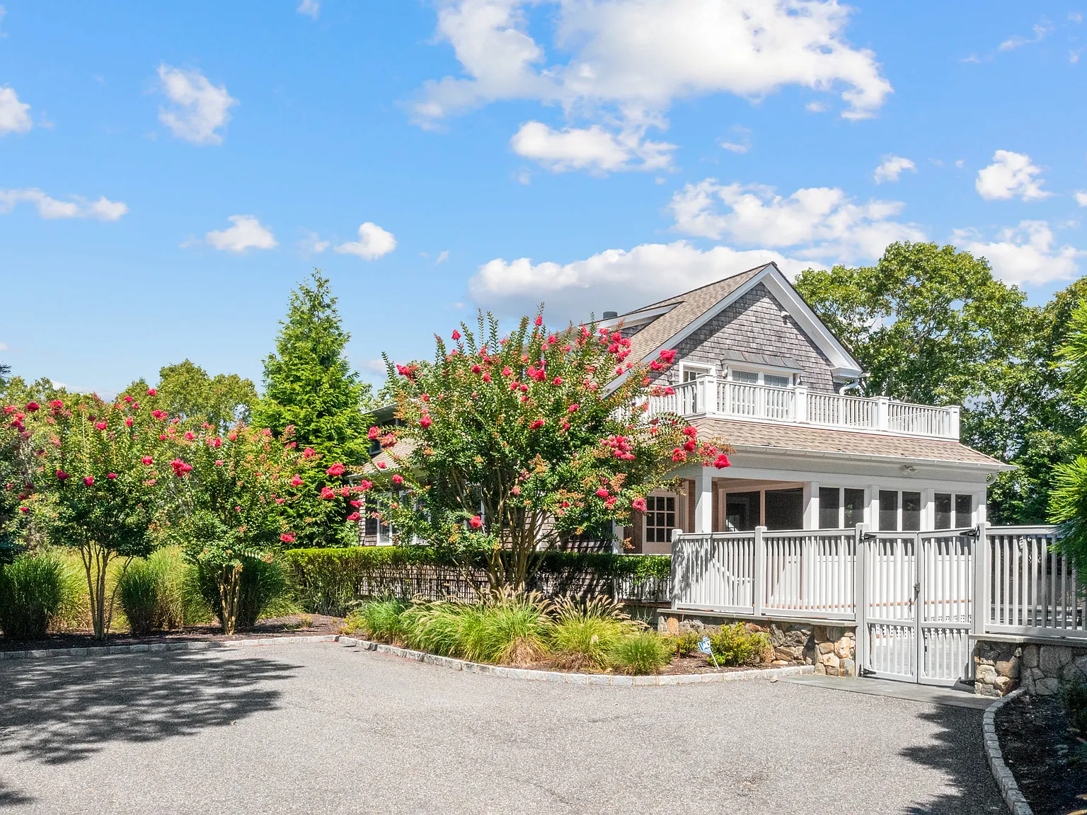 Hilltop Bayview Hampton Bays - US Open Rental — Photo 1