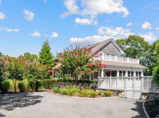 (Undisclosed Address), Hampton Bays, NY 11946