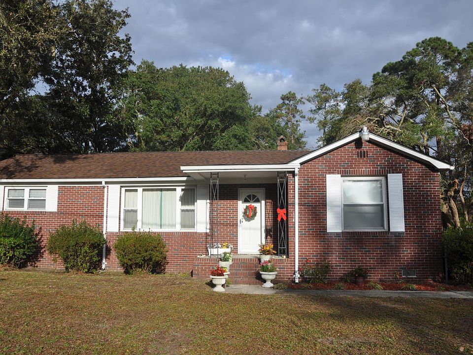 1st image of 3202 Maybank Hwy