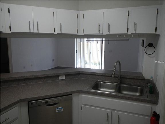 5th image of 3911 N Dartmouth Ave