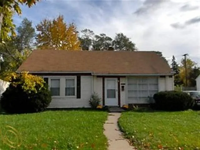 22130 Condon St photo 1