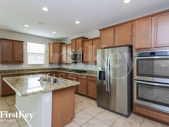 5th image of 2451 W Arroyo Way