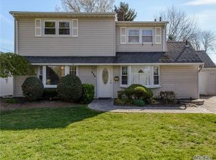 339 Loring Rd, Levittown, NY 11756