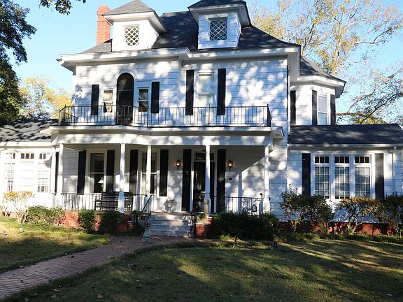 2nd image of 1710 Fair St