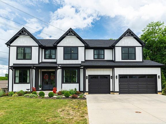 2nd image of 2058 Tall Pines Ln