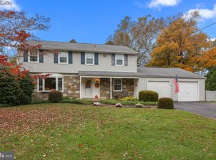 416 Fairhill Dr, Churchville, PA