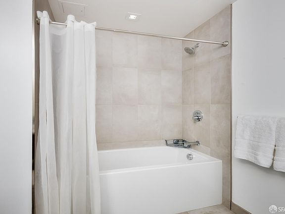 2nd image of 815 Tennessee St Unit 107