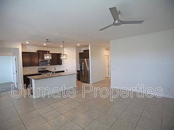 4th image of 14097 W Valentine St