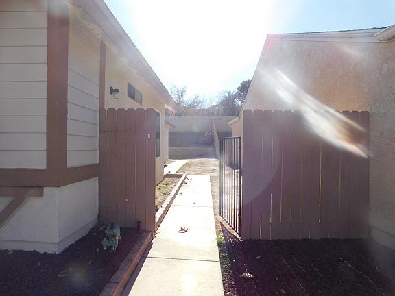 2nd image of 2606 E Nandina Dr